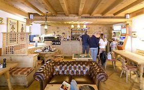 Hotel Suisse, Swiss Alpine Charm